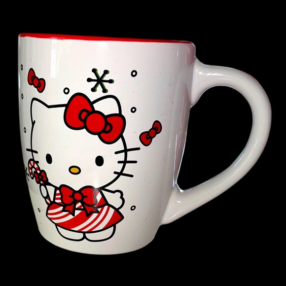 PEPPERMINT CANDY HELLO KITTY CHRISTMAS MUG - Picture 4 of 6